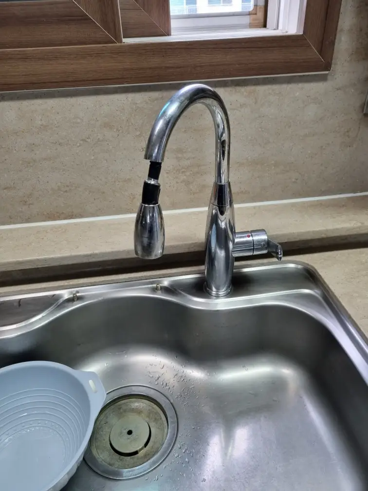 싱크대 수전 교체, 물줄기와 사용감을 개선하는 전문 작업